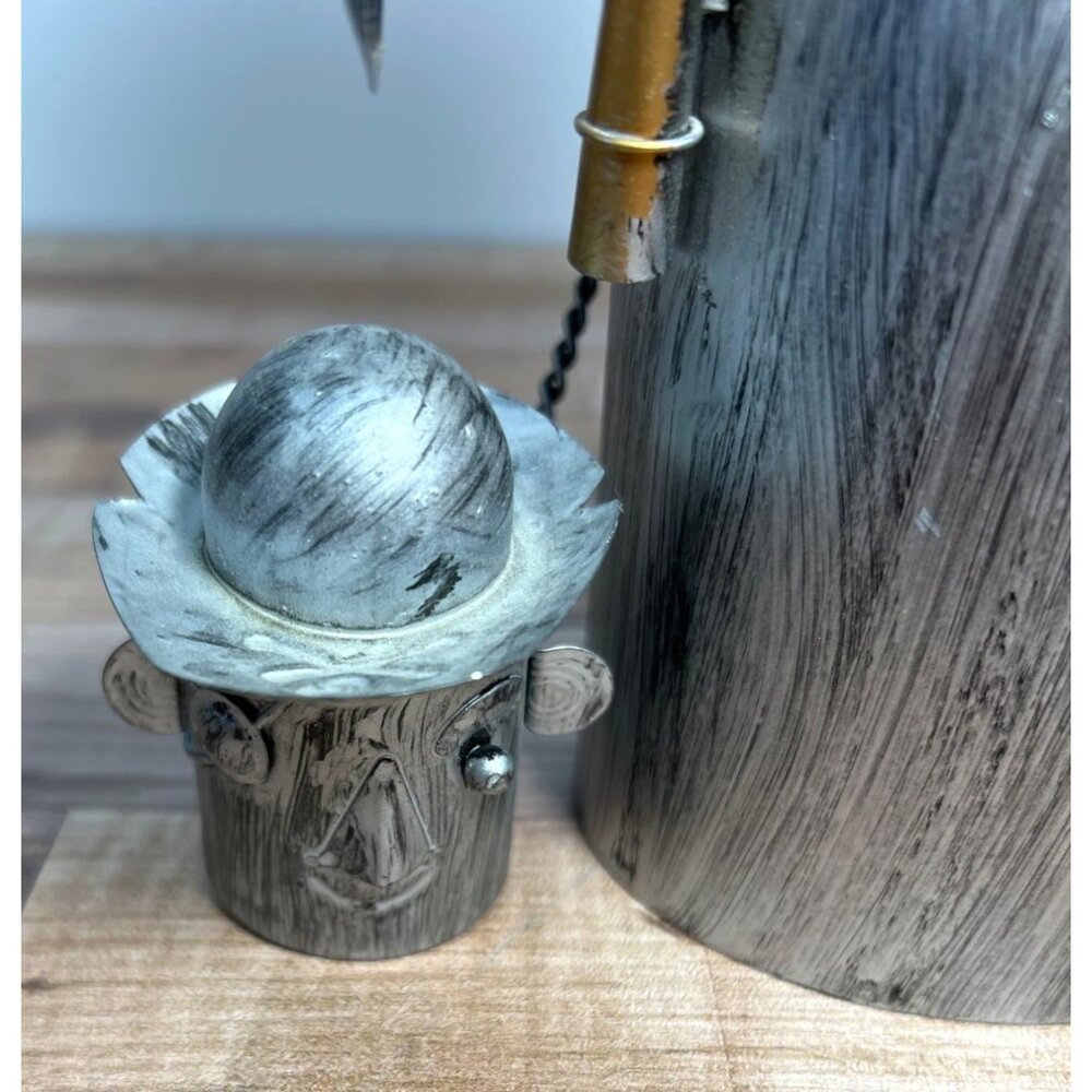 Vintage Pirate-Themed Metal Wine Bottle Holder With Lid & Chain Details - Picture 2 of 6